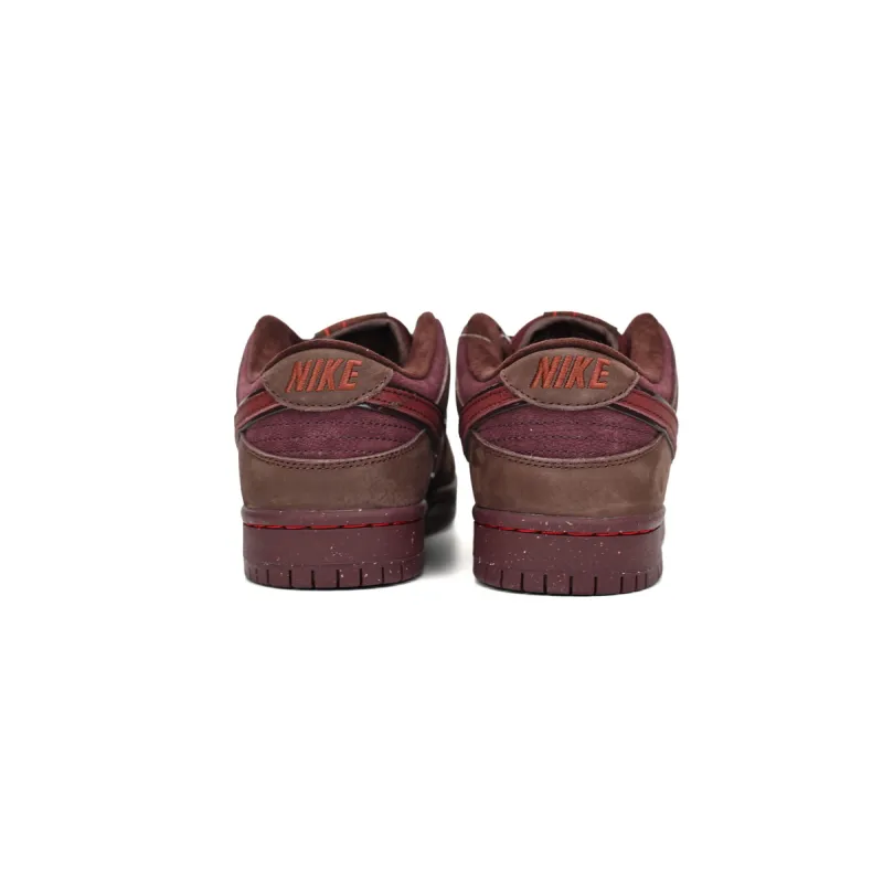 Nike SB Dunk Low City of Love Burgundy Crush  FN0619-600