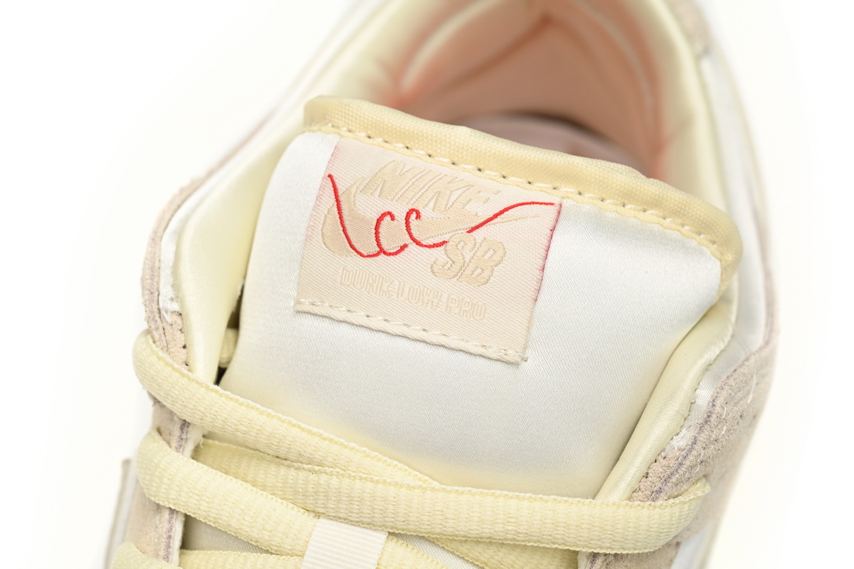 Nike SB Dunk Low City of Love Light Bone  FZ5654-100 