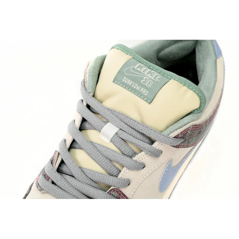 Nike SB Dunk Low Crenshaw Skate Club  FN4193-100
