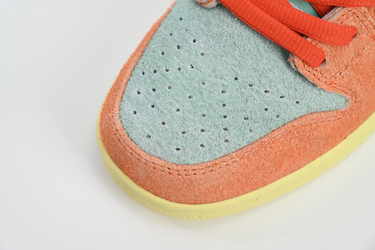 Nike SB Dunk Low Orange Emerald Rise  DV5429-800 