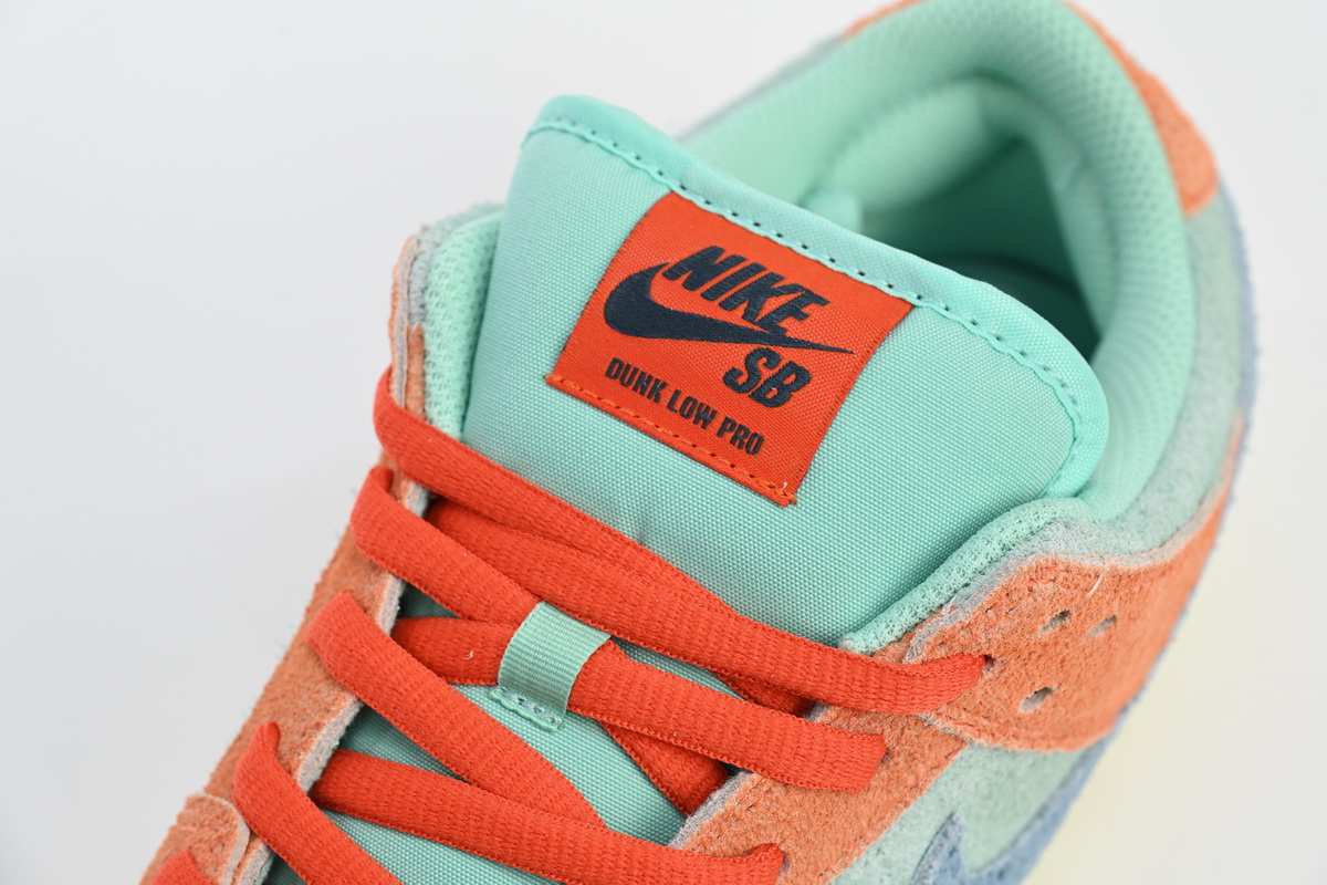 Nike SB Dunk Low Orange Emerald Rise  DV5429-800 