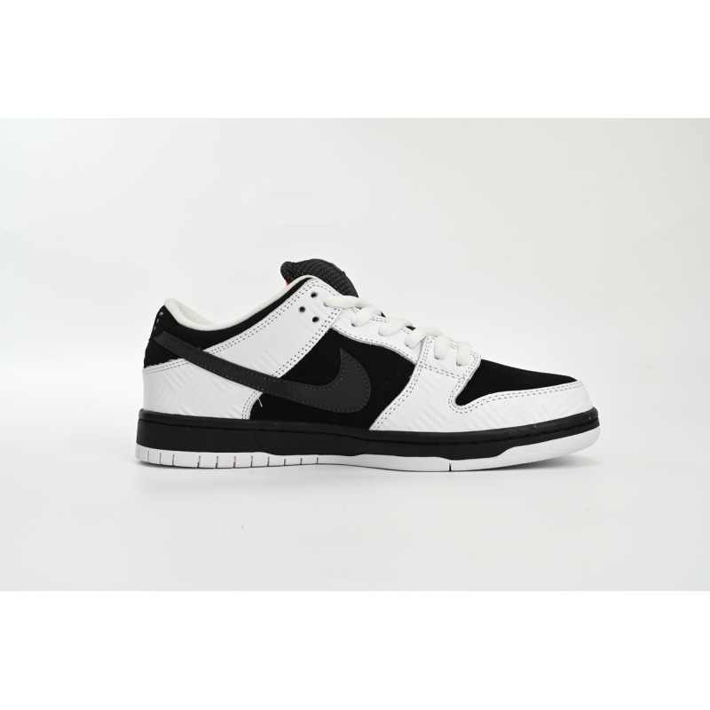 Nike SB Dunk Low TIGHTBOOTH FD2629-100 