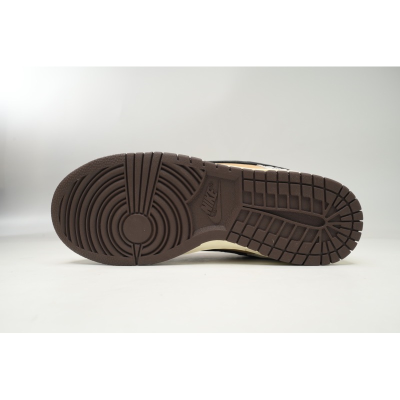 Nike Travis Scott X Nike SB Dunk Low Grey White Cashew Fruit CT5053-010