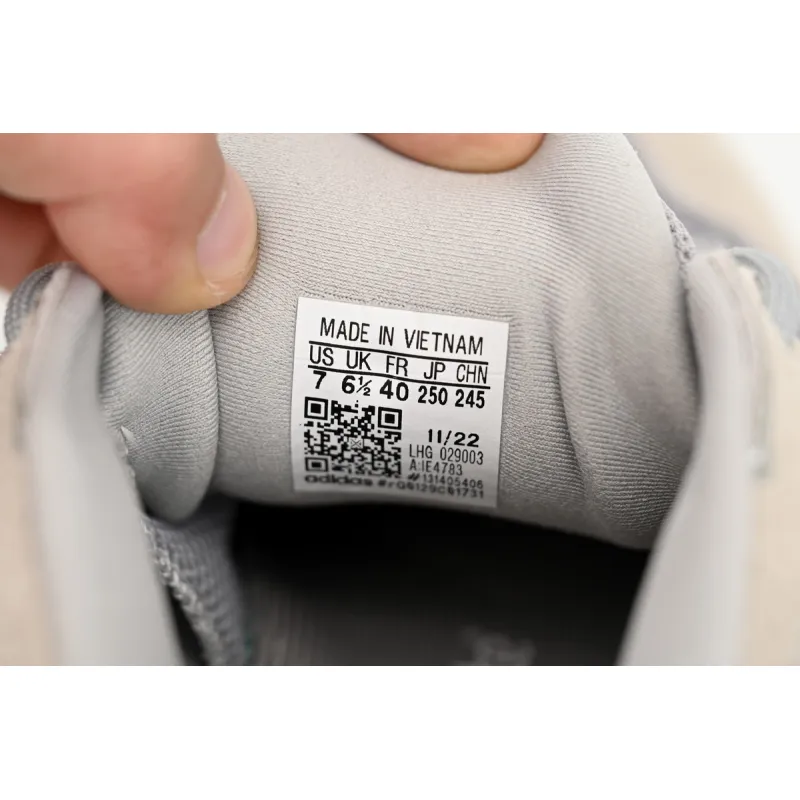 Adidas Yeezy 500 Stone Salt IE4783