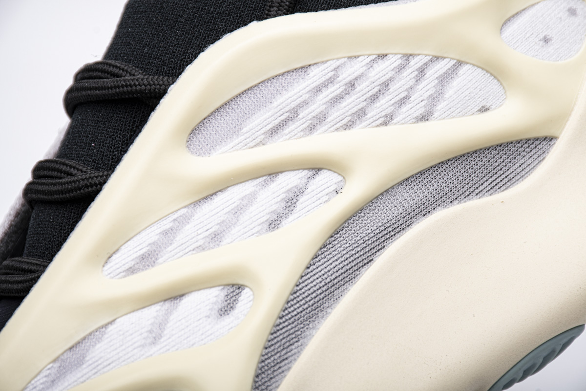 Adidas Yeezy 700 V3 Azael (2019/2022/2023)  FW4980