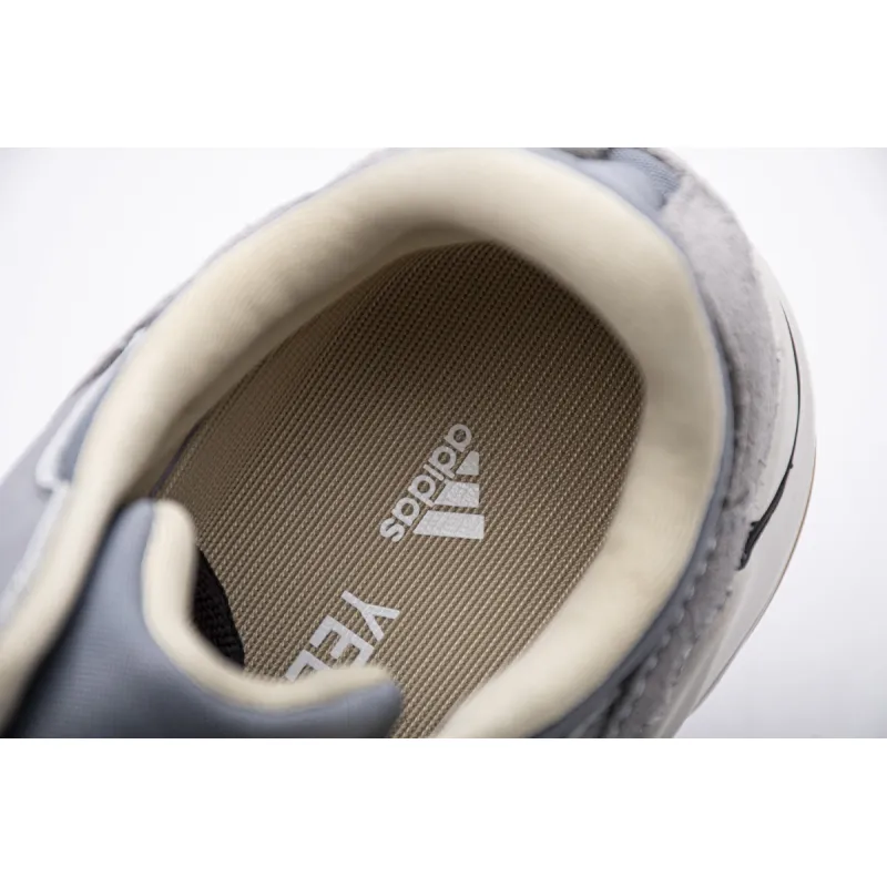 Adidas Yeezy Boost 700 Magnet  FV9922