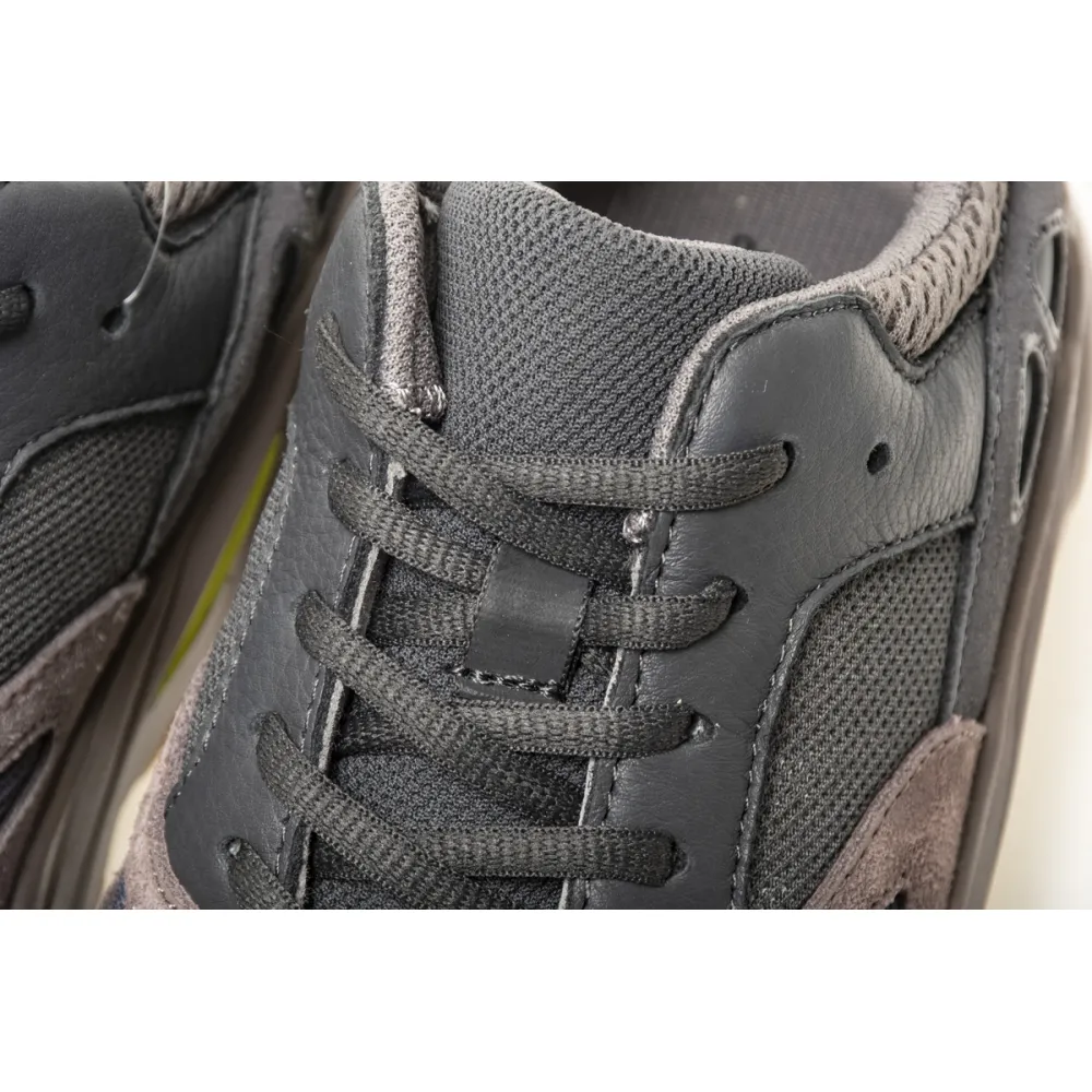 Adidas Yeezy Boost 700 Mauve  EE9614