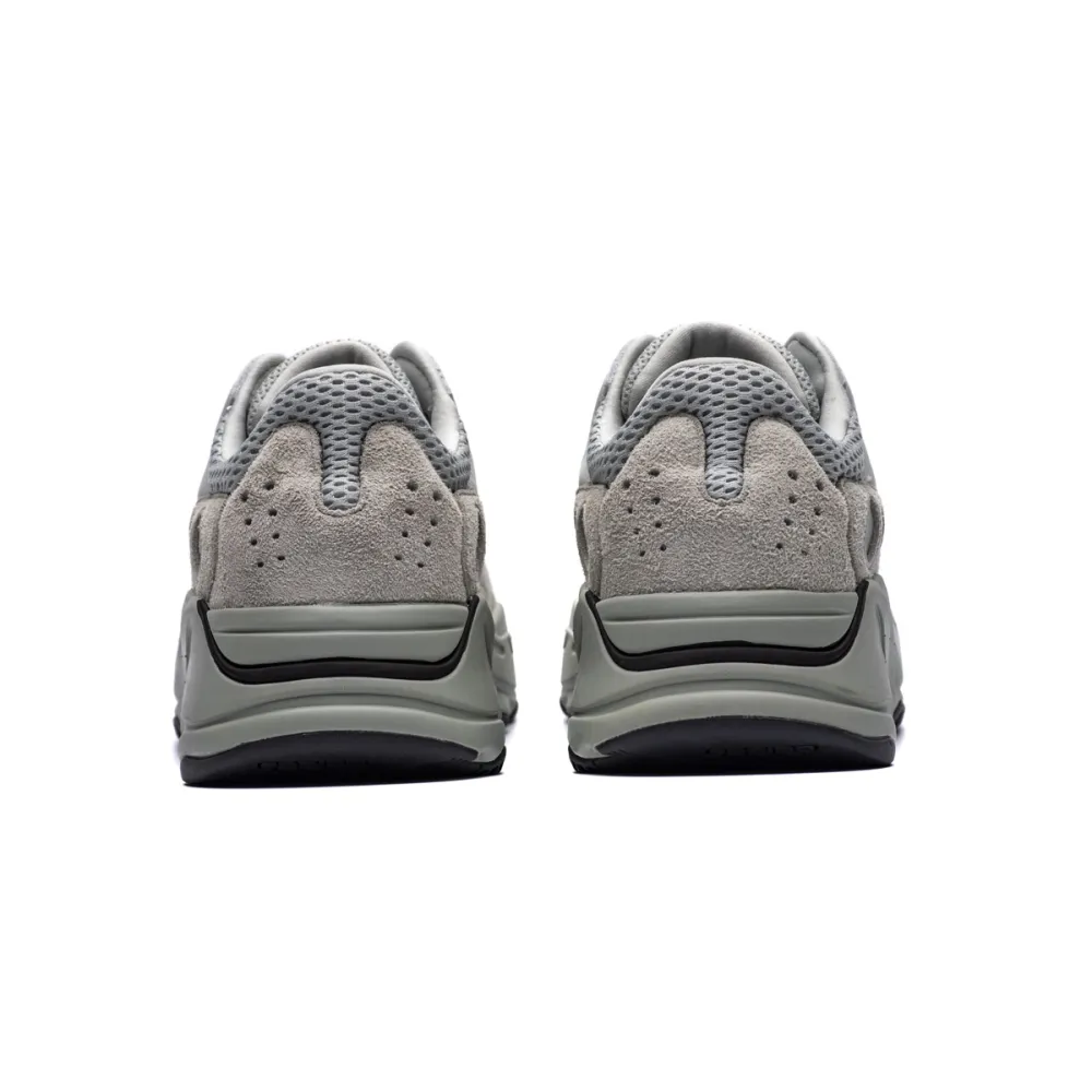 Adidas Yeezy Boost 700 Salt (2019/2023)  EG7487