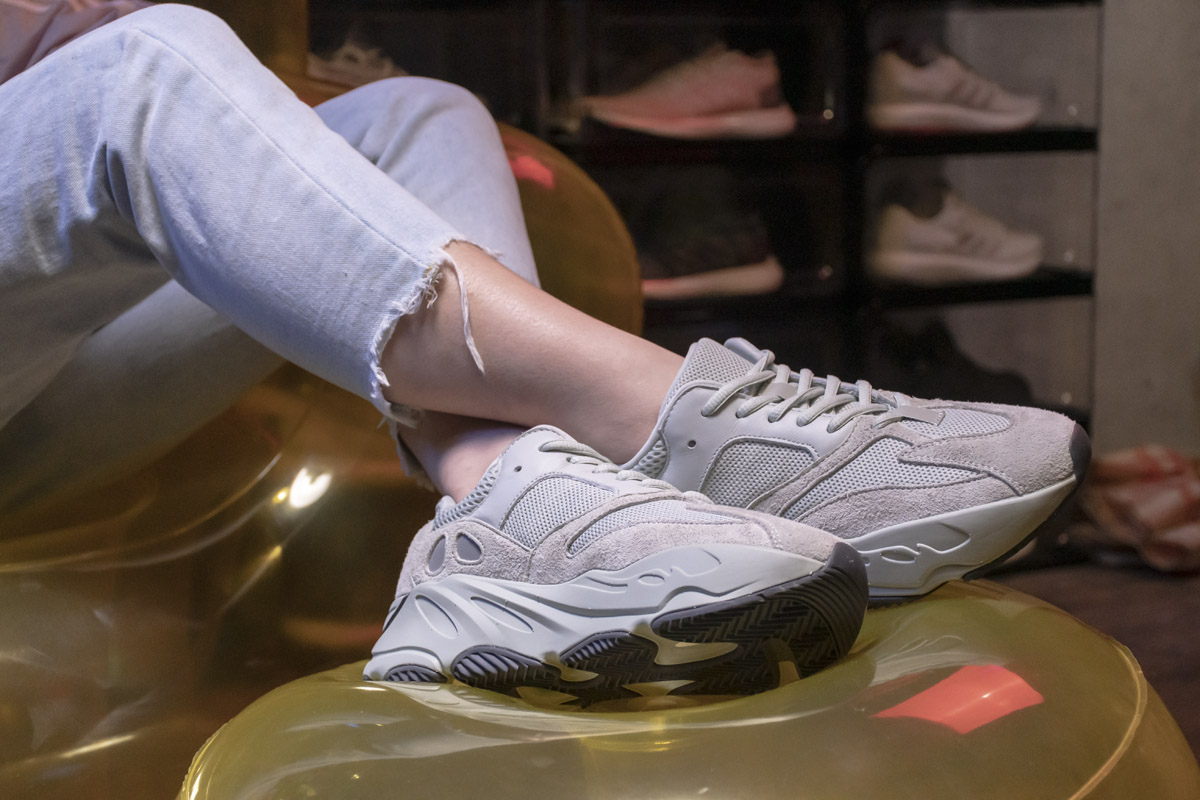 Adidas Yeezy Boost 700 Salt (2019/2023)  EG7487