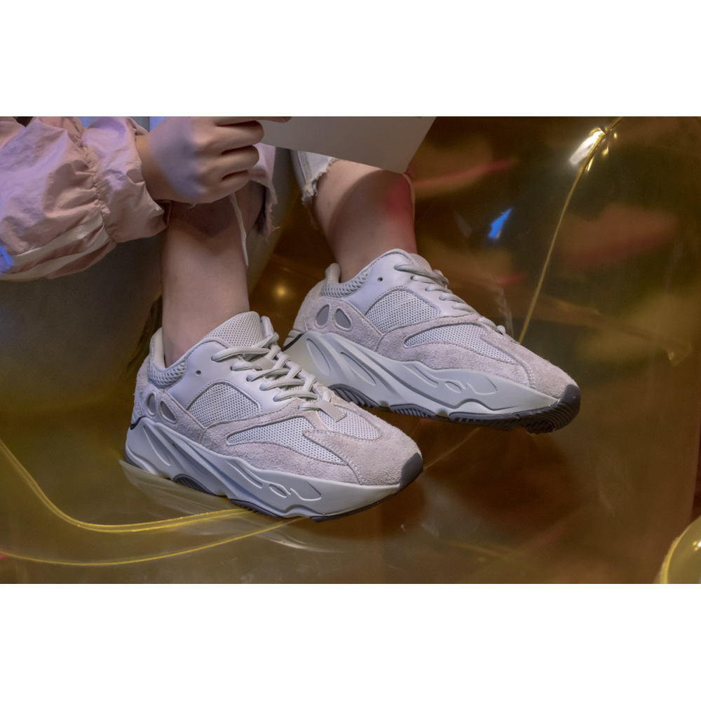 Adidas Yeezy Boost 700 Salt (2019/2023)  EG7487
