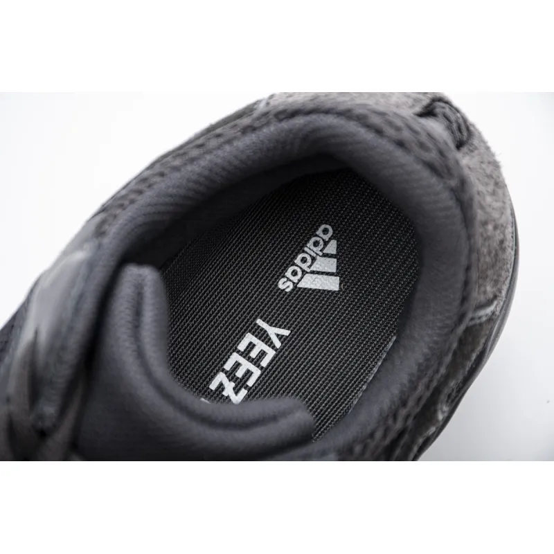 Adidas Yeezy Boost 700 Utility Black (2019/2023) FV5304