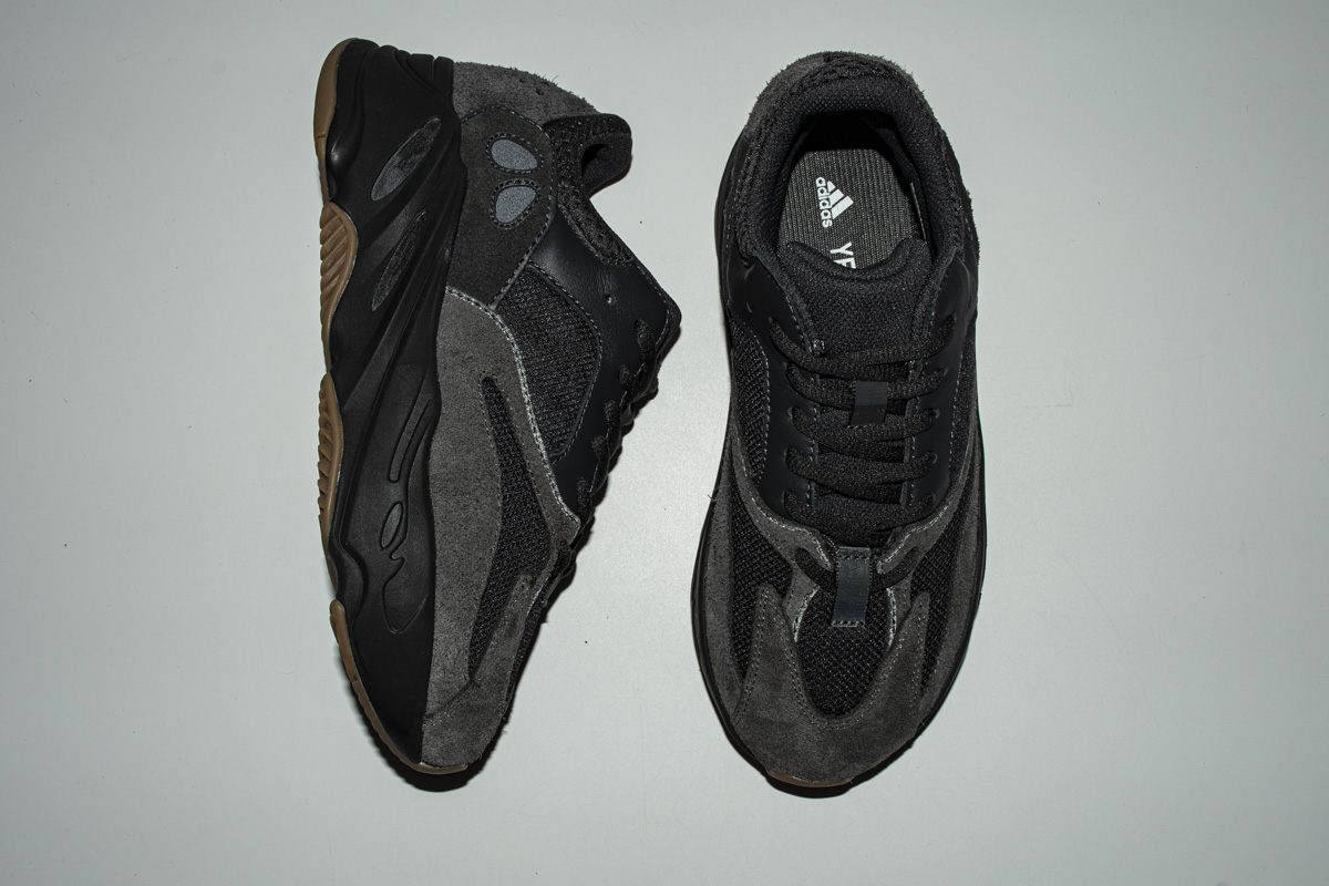 Adidas Yeezy Boost 700 Utility Black (2019/2023) FV5304