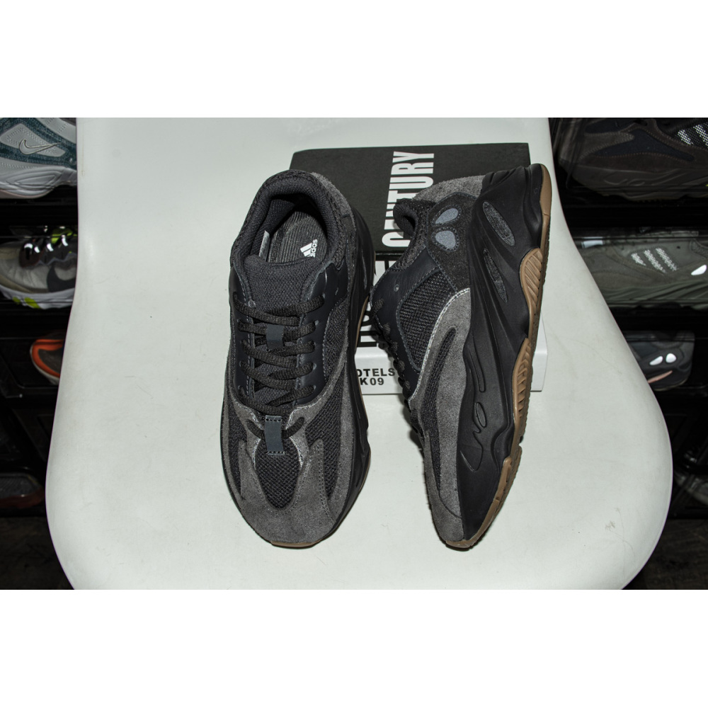 Adidas Yeezy Boost 700 Utility Black (2019/2023) FV5304