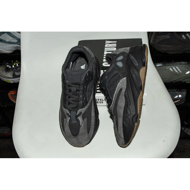 Adidas Yeezy Boost 700 Utility Black (2019/2023) FV5304