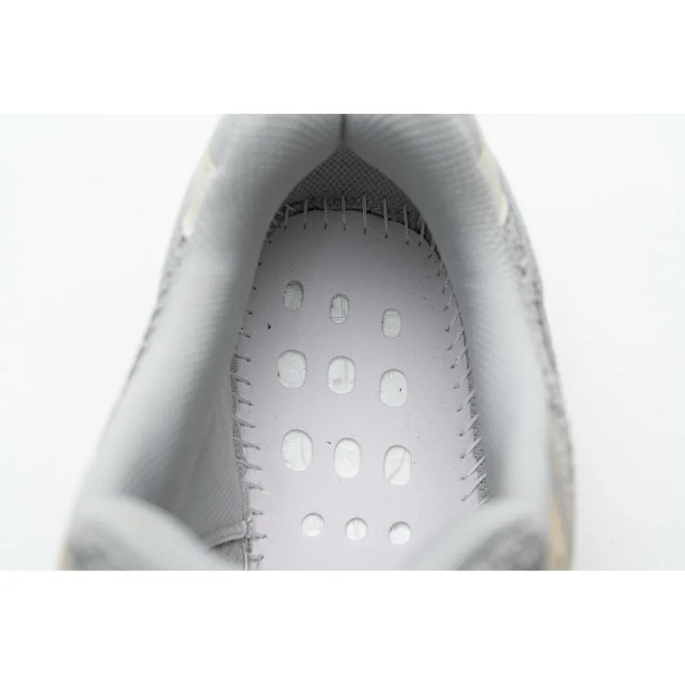 Adidas Yeezy Boost 700 V2 Cream GY7924