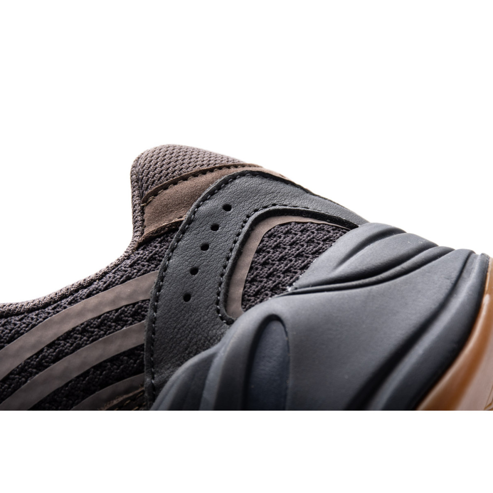 Adidas Yeezy Boost 700 V2 Geode  EG6860