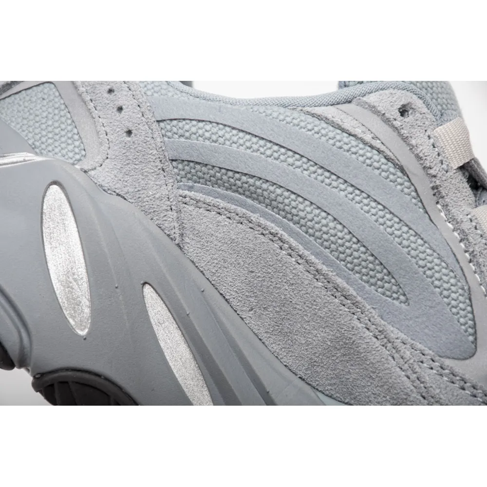 Adidas Yeezy Boost 700 V2 Hospital Blue FV8424