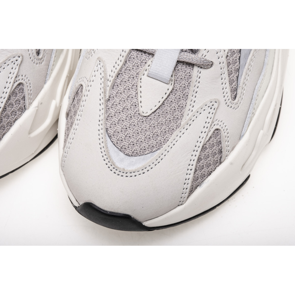 Adidas Yeezy Boost 700 V2 Static (2018/2022/2023) EF2829