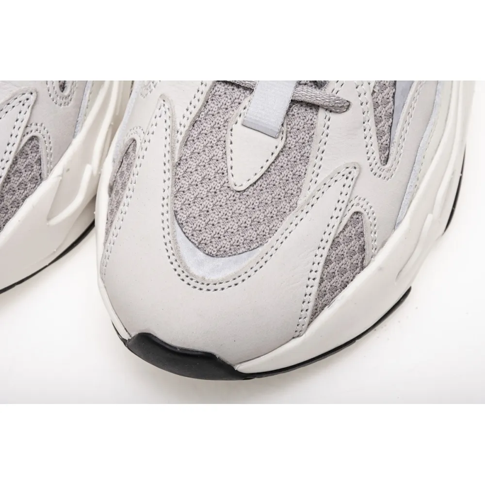 Adidas Yeezy Boost 700 V2 Static (2018/2022/2023) EF2829