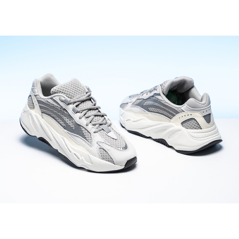 Adidas Yeezy Boost 700 V2 Static (2018/2022/2023) EF2829