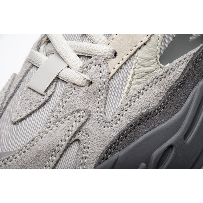 Adidas Yeezy Boost 700 V2 Tephra (2019/2023)  FU7914