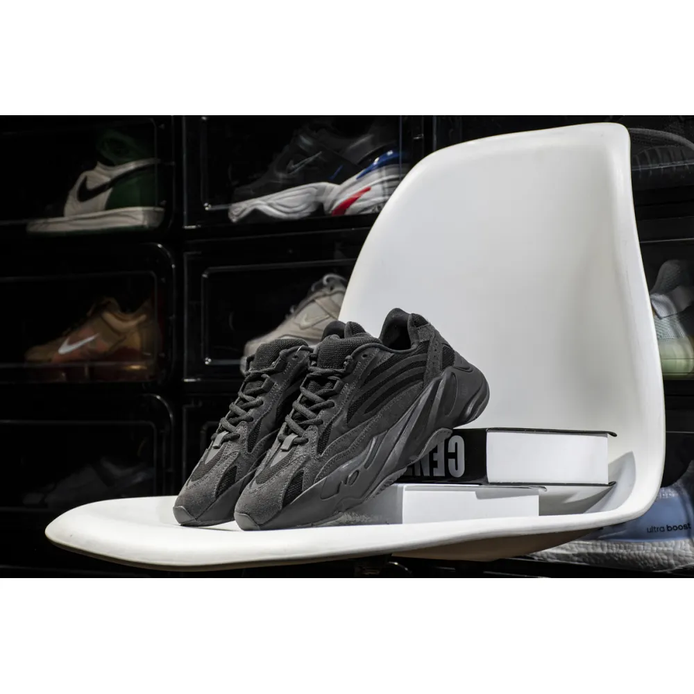 Adidas Yeezy Boost 700 V2 Vanta  FU6684