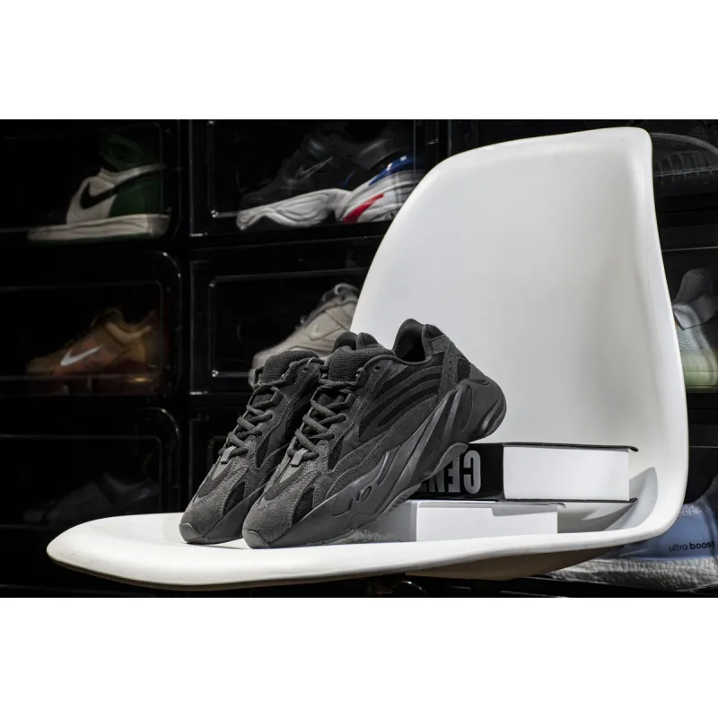 Adidas Yeezy Boost 700 V2 Vanta  FU6684
