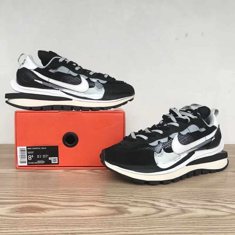  Sacai x Nike Pegasua Vaporfly Black White  CI9928-001