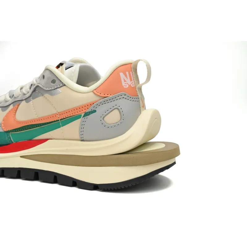  Sacai x Nike VaporWaffle 3.0 Beige orange color  DD1875-107 