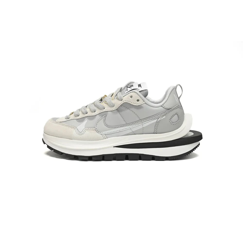  Sacai x Nike VaporWaffle 3.0 Pale DD1875-108 