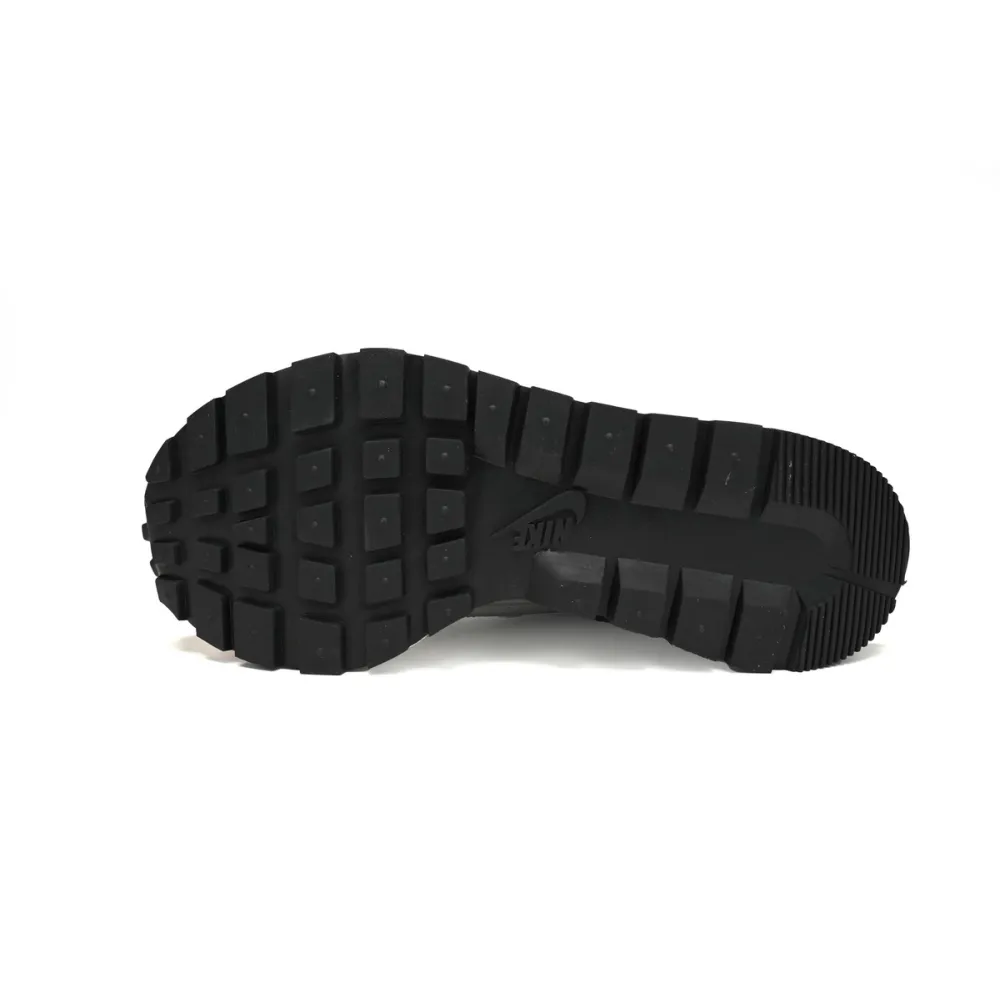  Sacai x Nike VaporWaffle 3.0 Pale DD1875-108 