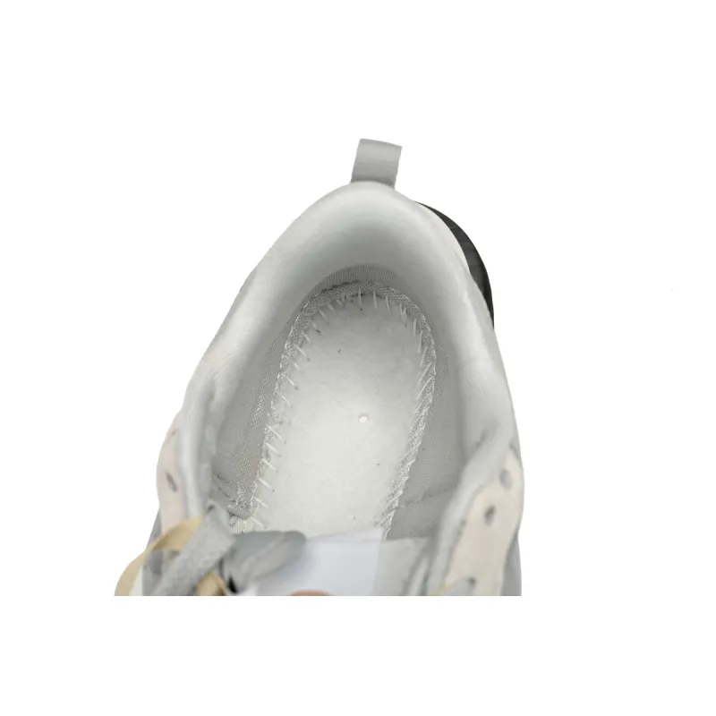  Sacai x Nike VaporWaffle 3.0 Pale DD1875-108 