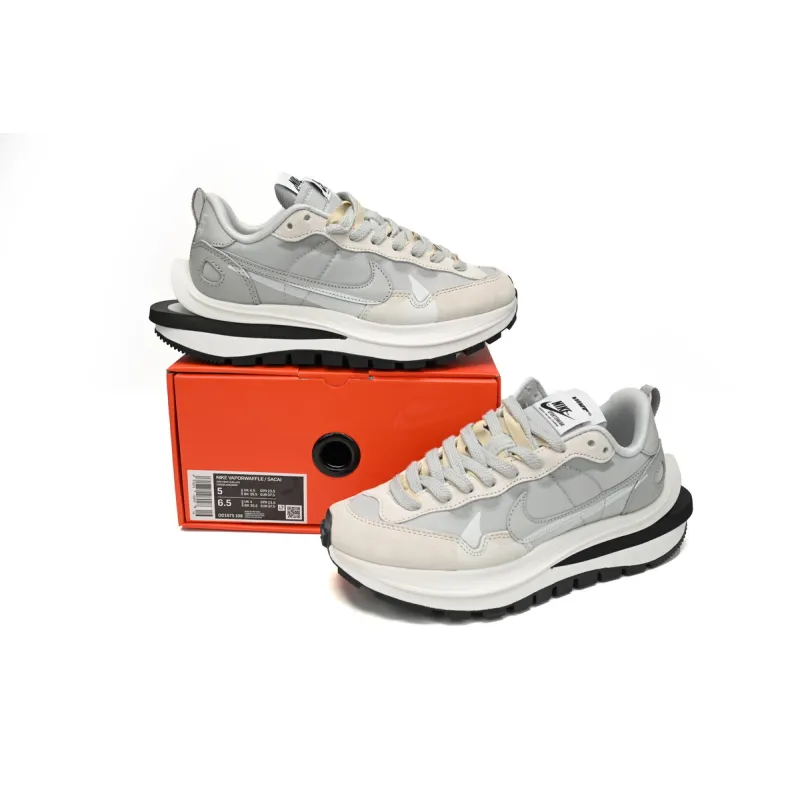  Sacai x Nike VaporWaffle 3.0 Pale DD1875-108 