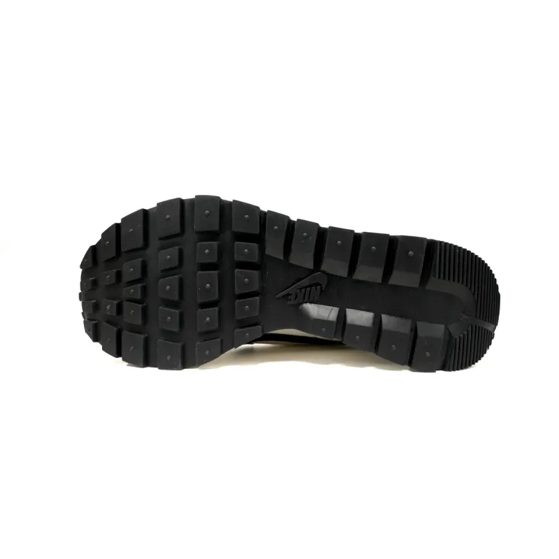  Sacai x Nike VaporWaffle Sesame and Beige Black  DD1875-101