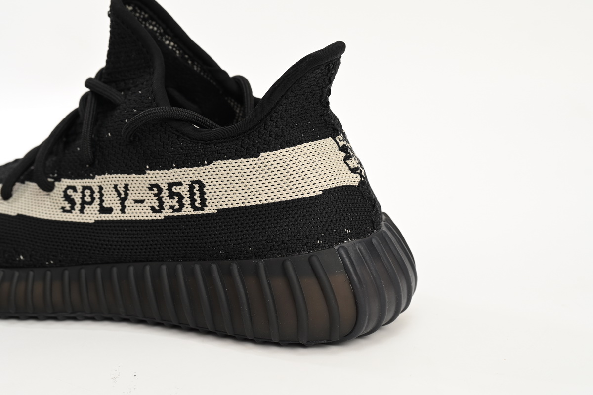Adidas Yeezy Boost 350 V2 Core Black White (2016/2022)  BY1604