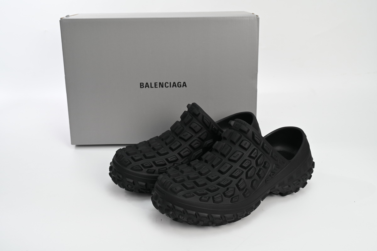 Balenciaga Defender Clog Black Rubber 735252W3CV21000