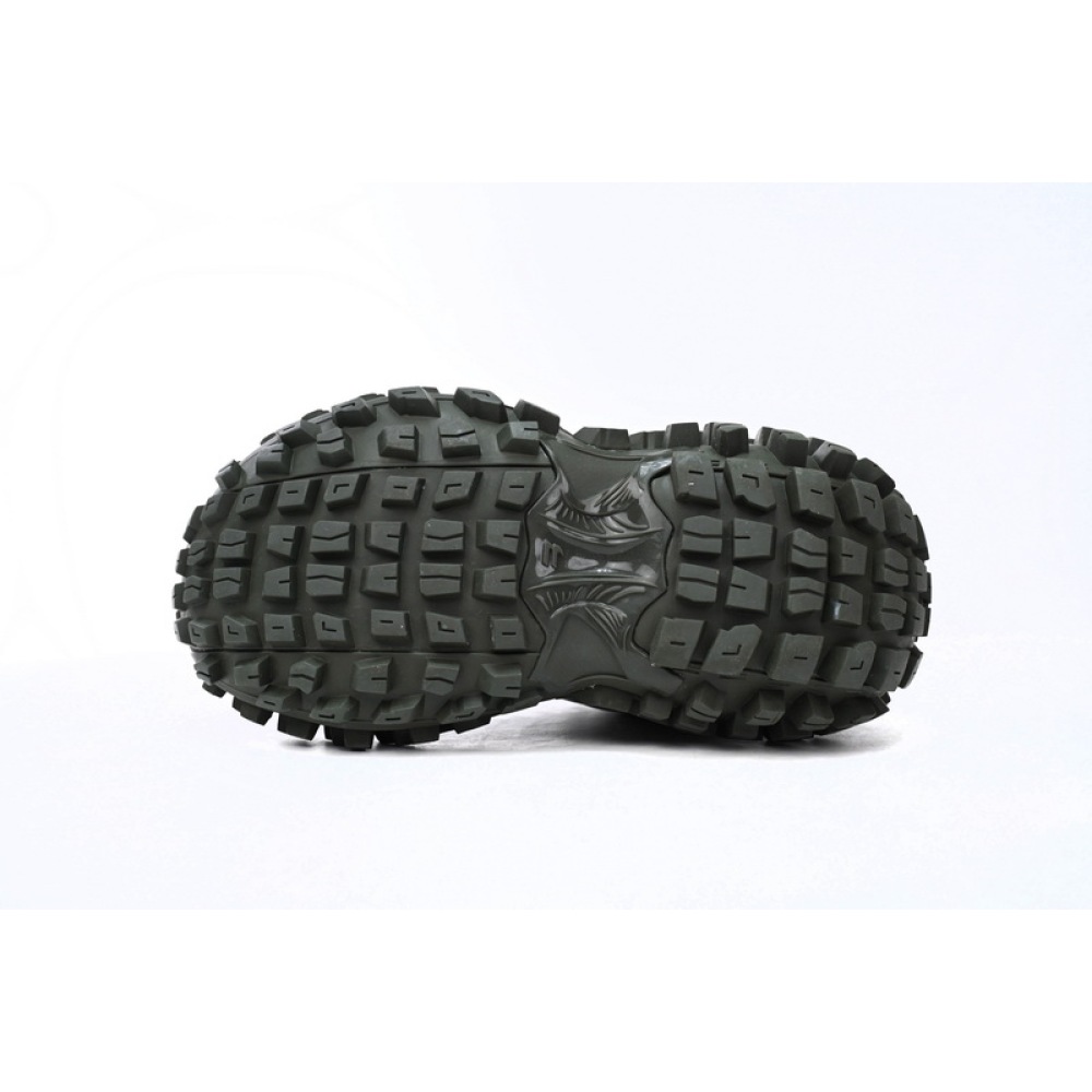Balenciaga Defender Green  685611 W2RA6 3000