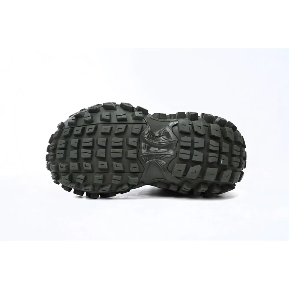Balenciaga Defender Green  685611 W2RA6 3000