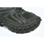 Balenciaga Defender Green  685611 W2RA6 3000