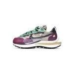 Nike Vaporwaffle sacai Villain Red Neptune Green DD3035-200 