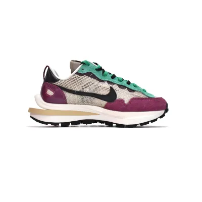 Nike Vaporwaffle sacai Villain Red Neptune Green DD3035-200  02