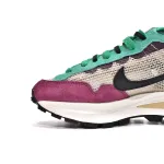 Nike Vaporwaffle sacai Villain Red Neptune Green DD3035-200 
