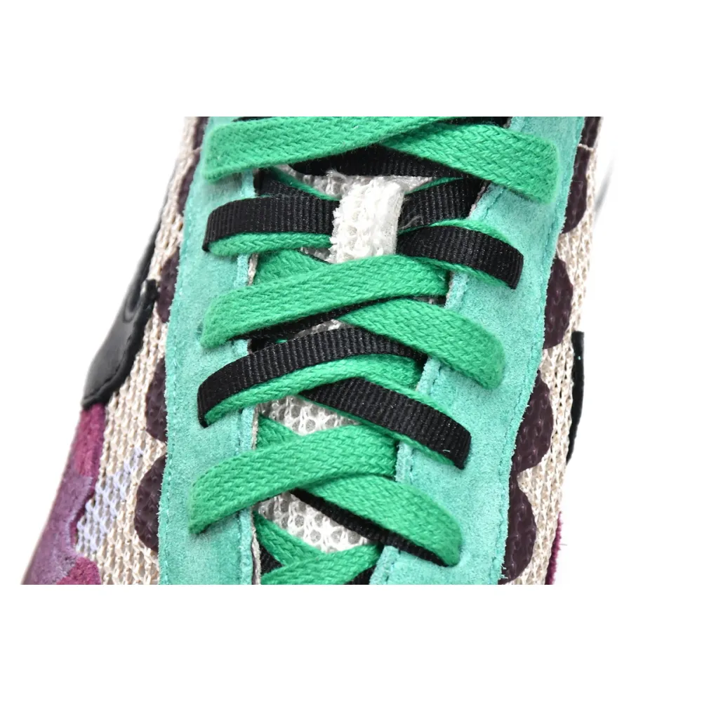 Nike Vaporwaffle sacai Villain Red Neptune Green DD3035-200 