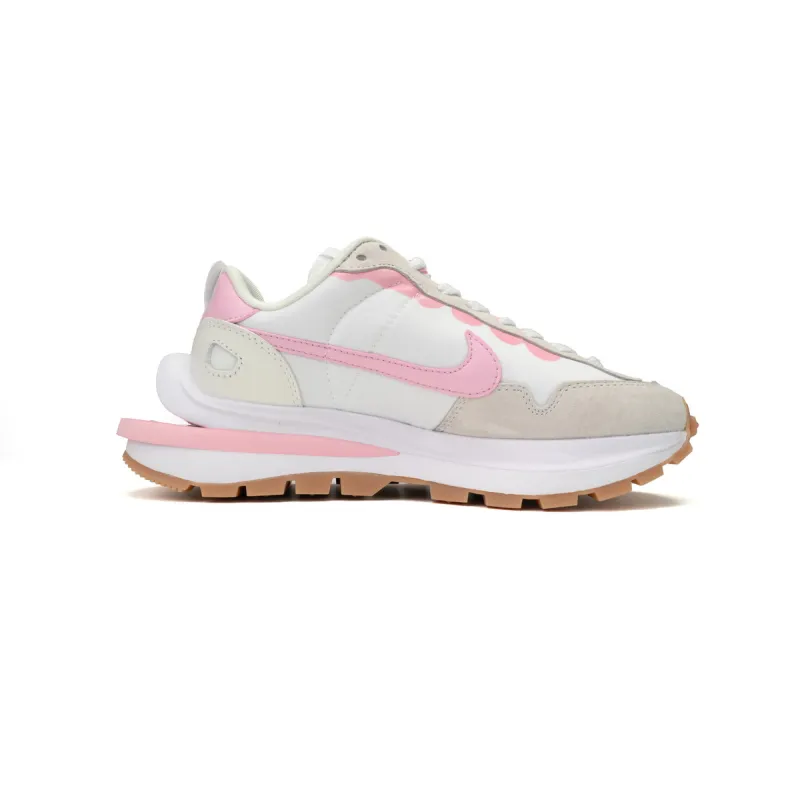 Sacai x Nike VaporWaffle “Tour Yellow ”  DD1875-116