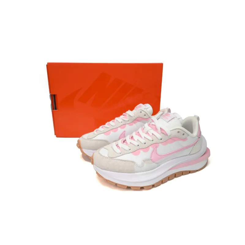 Sacai x Nike VaporWaffle “Tour Yellow ”  DD1875-116