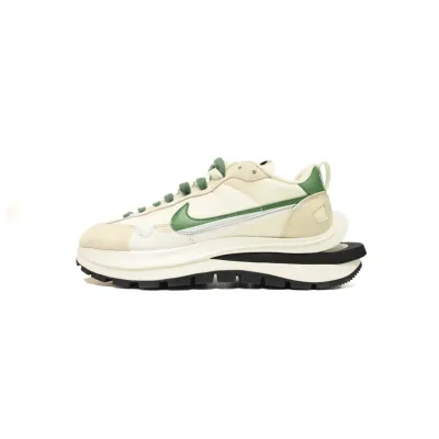 Sacai x Nike VaporWaffle Sesame and Beige Green  DD1875-102 01
