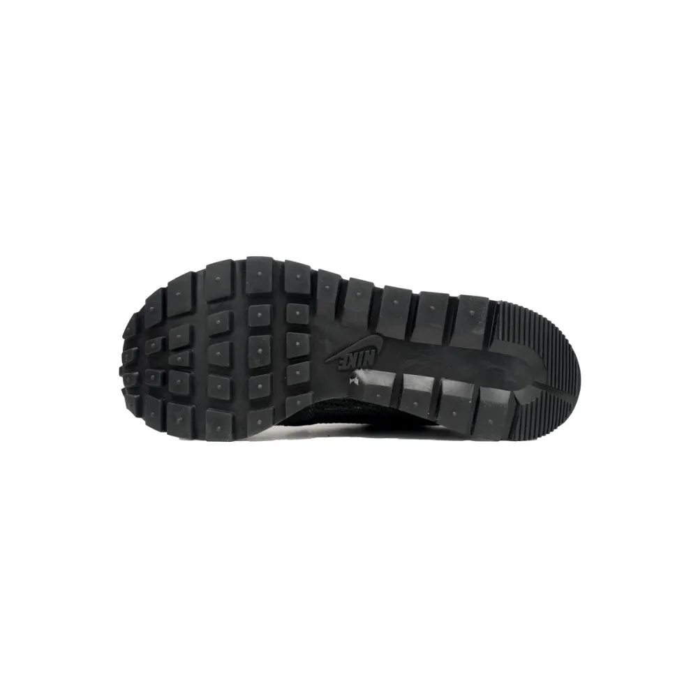 Sacai x Nike VaporWaffle Sesame Black And White Grid CV1363-105