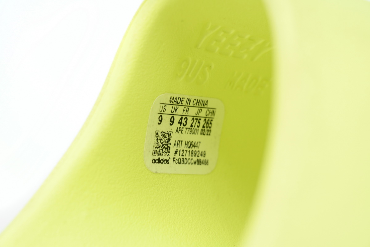 Adidas Yeezy Slide Glow Green (2022/2023 Restock)  HQ6447