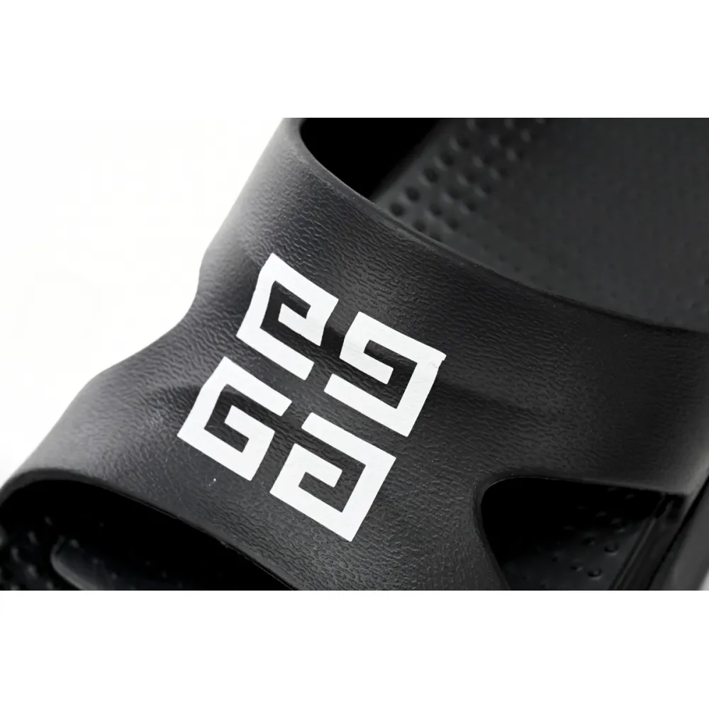 Givenchy Marshmallow Black BH301AH19Y-001
