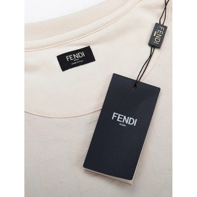 Fendi T-Shirt F0205